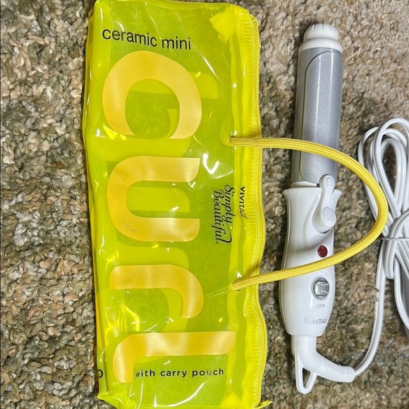 Simply Beautiful Vivitar Ceramic Mini Curl w/NEON Yellow Carry Pouch TRAVEL NWT - Picture 2 of 11